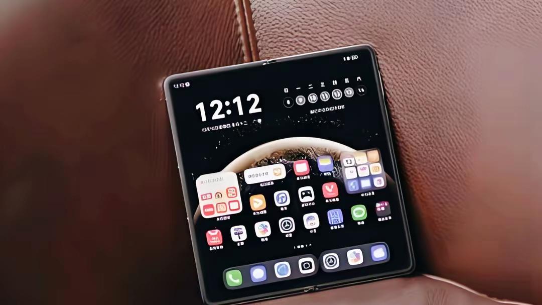 华为年底放大招！Mate 80/X7配大电池，赶在换机潮抢市场