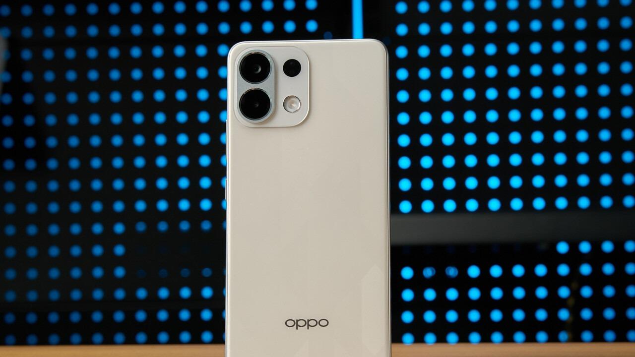 7000大电池+高通新神U+IP65防水防尘，这款899的神机有点猛啊