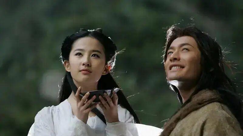 黄晓明自曝曾救过刘亦菲的命