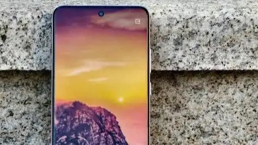 年底换手机别太小气，这3款全能旗舰，闭眼买轻松用到2030年