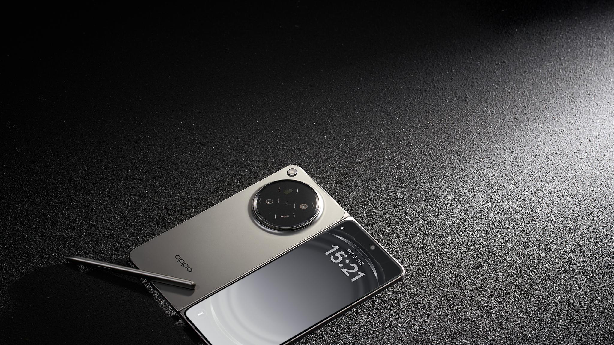 「鮮Phone畫報」OPPO Find N6原鈦圖賞｜鈦有質感，靜而不凡