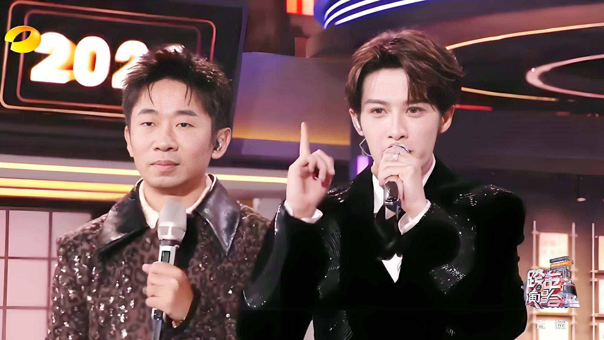 跨年晚会演员评分出炉，邓超得到9.8分，10位演员评分低于及格线