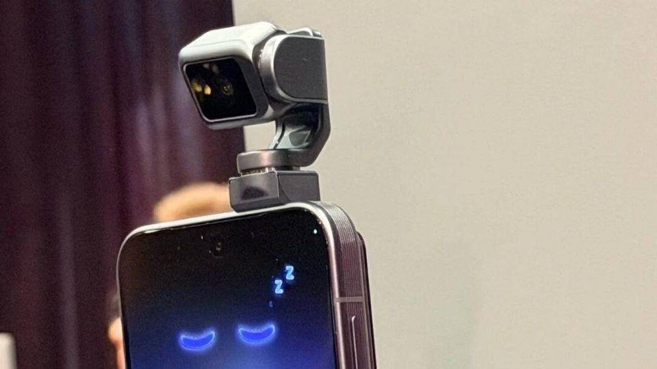 榮耀Robot Phone量產時間定了：2億像素+機械防抖，8月量產