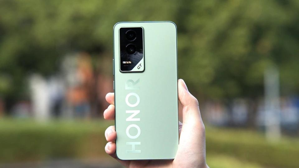 榮耀堅決清倉，16GB+1TB+100W閃充，國補后重回“親民價”