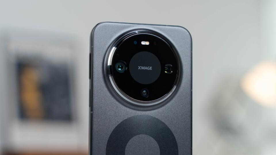 蘋果重返第一，華為微弱差距屈居第二，OPPO穩居第三！