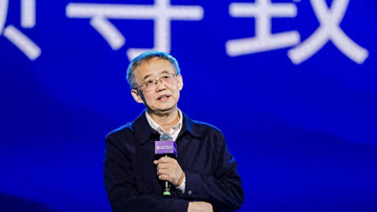 趙澤良：防AI“胡說八道”之后　我們該防AI“胡作非為”了？