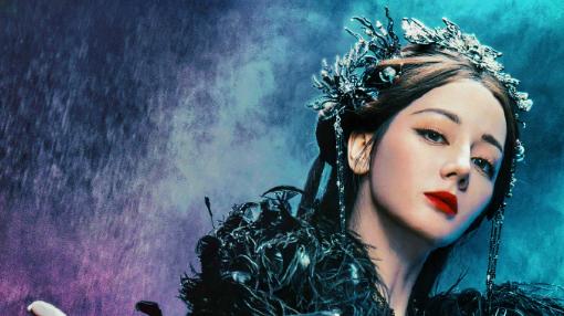 热巴新剧复名爆火！《白日提灯》预约疯涨，红衣造型太绝