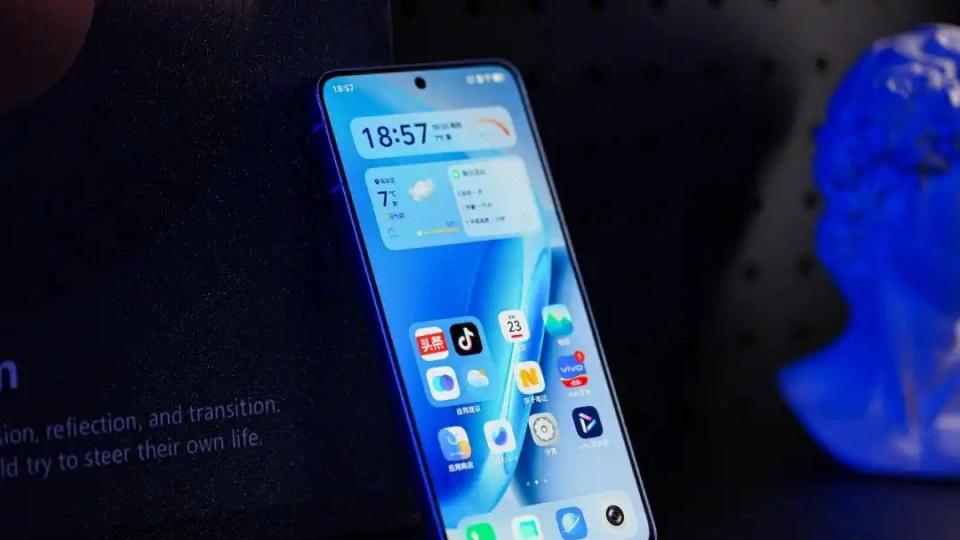 vivo誕生“新卷王”，16GB+512GB突降至2869元，賣得好也繼續降