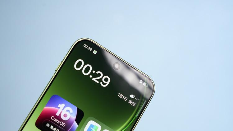 一加15T首發評測：“最強小屏旗艦”，調得還很激進