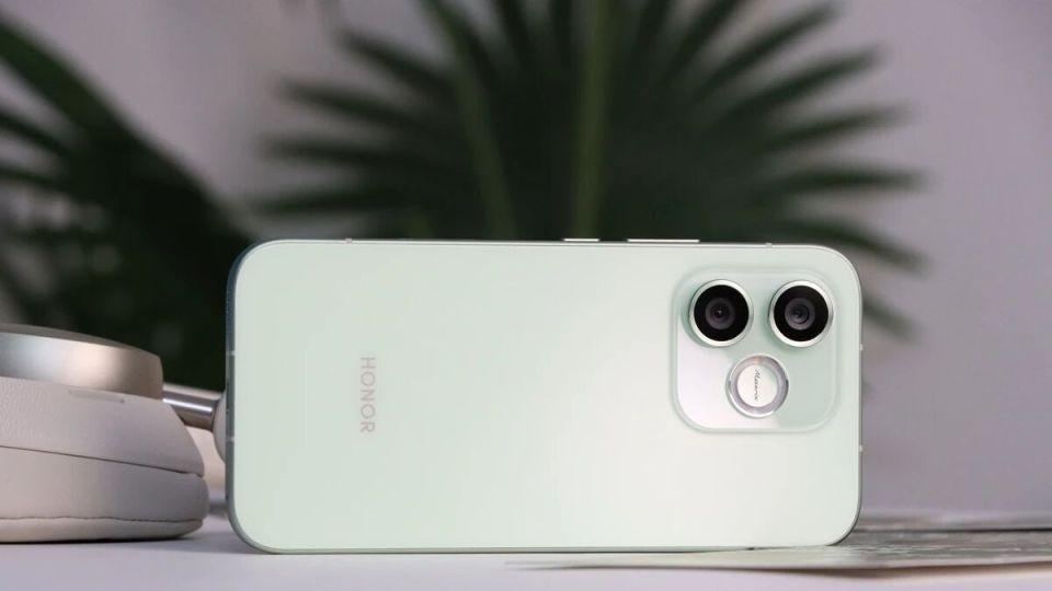 榮耀X80i突然開啟預售：金屬中框+7000mAh大電池，1999元起