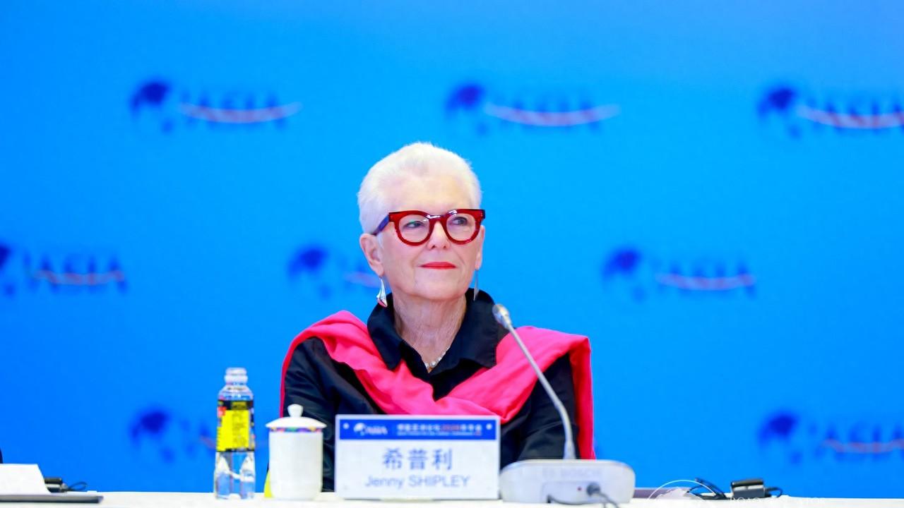 新西蘭前總理再刷博鰲論壇：點贊中國新能源，還要好好“買買買”