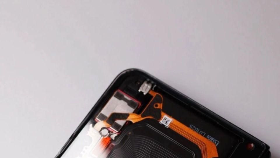 華為Pura X新款被曝改名：麒麟9030+紅楓四攝，細節也在改變！