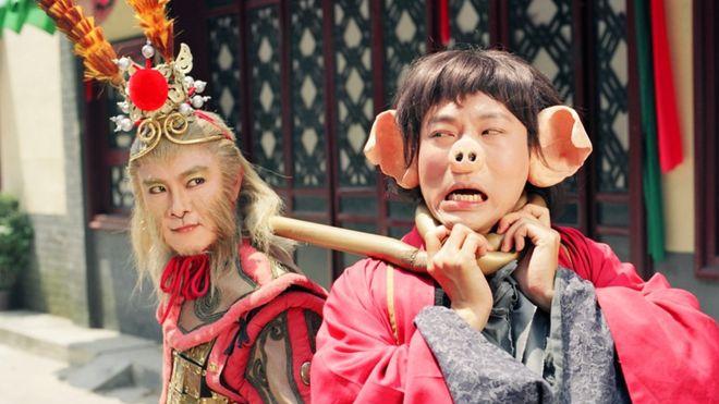 61岁黎耀祥近况曝光！眉毛几乎消失，为陈凯琳《浪姐7》飞7小时助阵