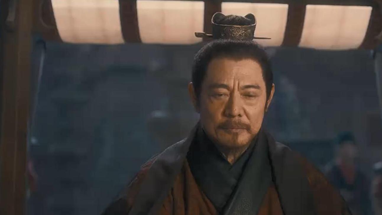 仅2.2万，王晶贺岁档新片票房崩塌，我感慨：观众不再为情怀买单