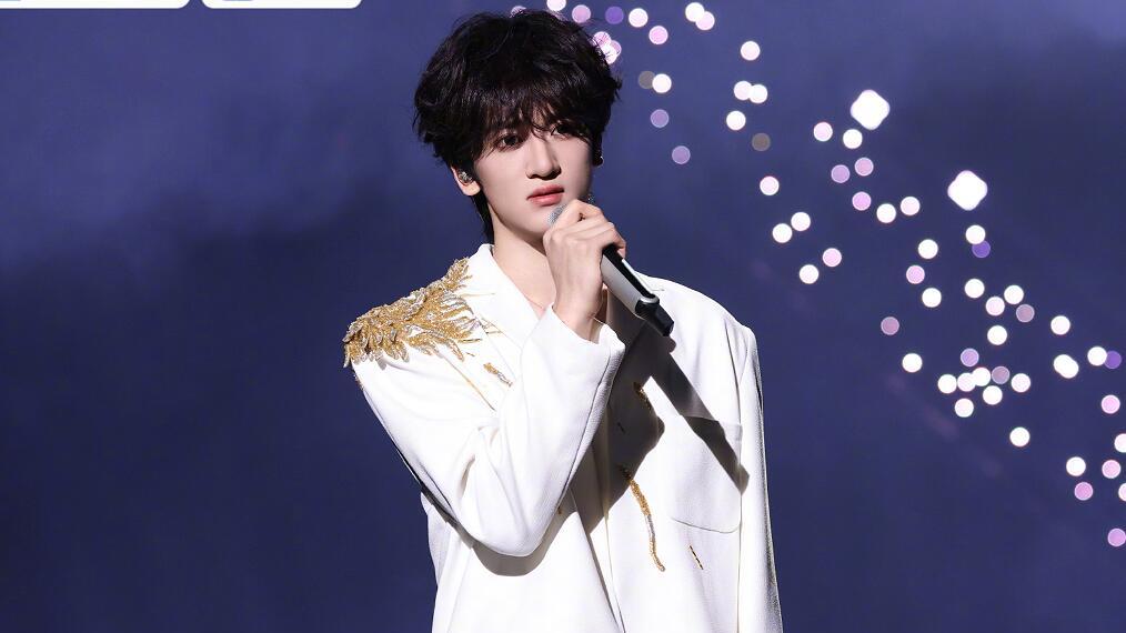 梁源手撕流量爱豆邓佳鑫，华语乐坛没救了