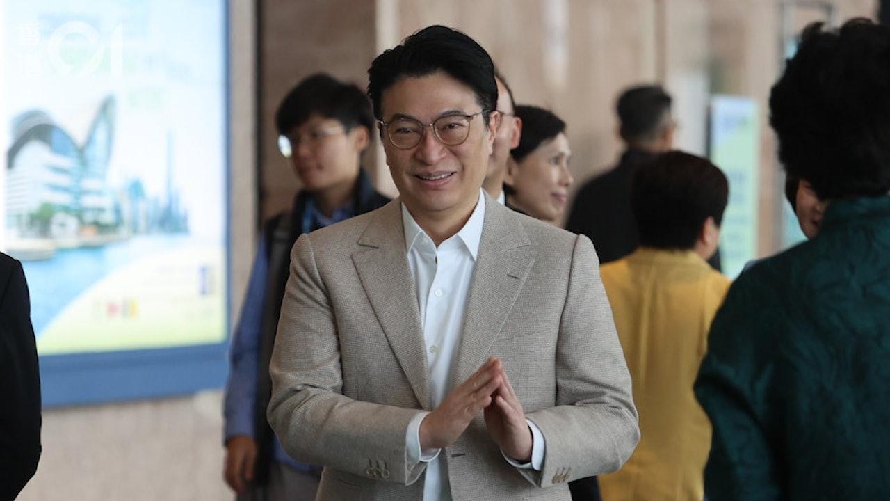 李家诚告周秀娜称被网络欺凌，徐子淇称相信丈夫，所获赔偿捐慈善