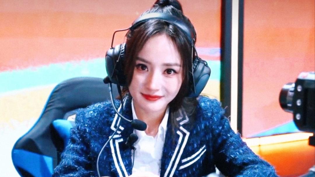 杨幂\校花学姐\冻龄造型引爆全网青春狂潮