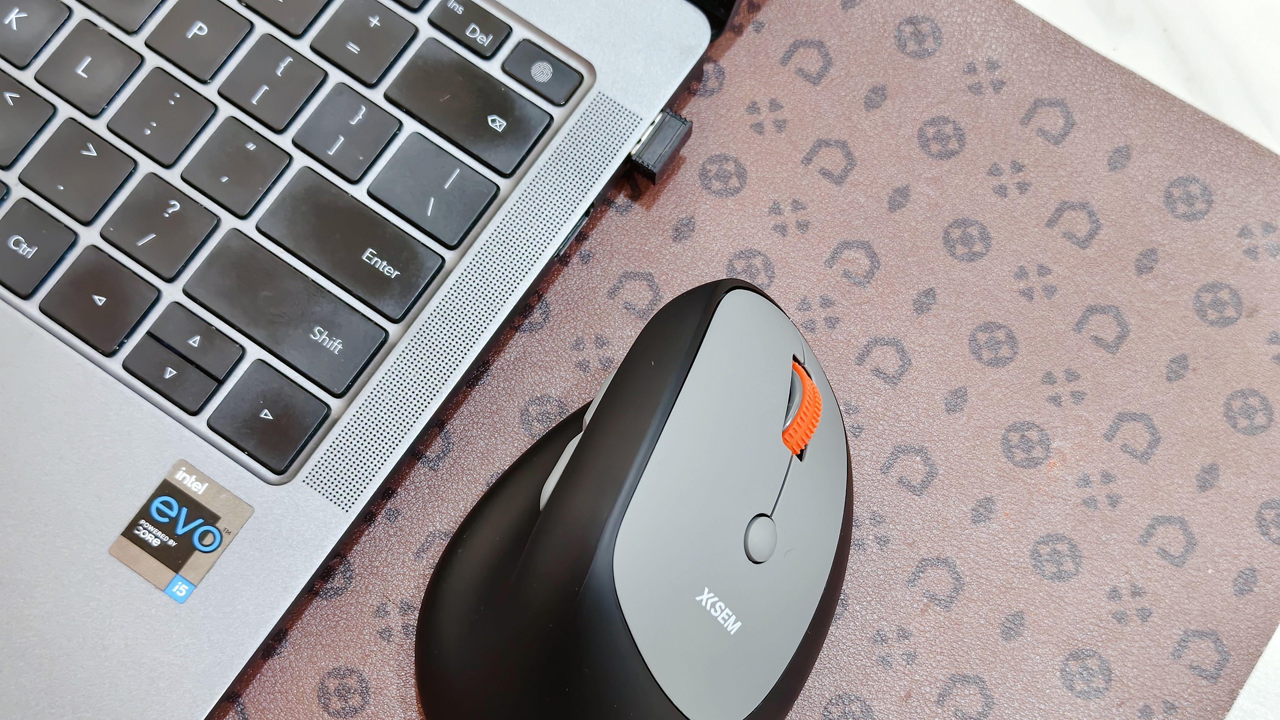 百元價位千元手感，西圣M1人體工學鼠標，這才是“手腕救星”