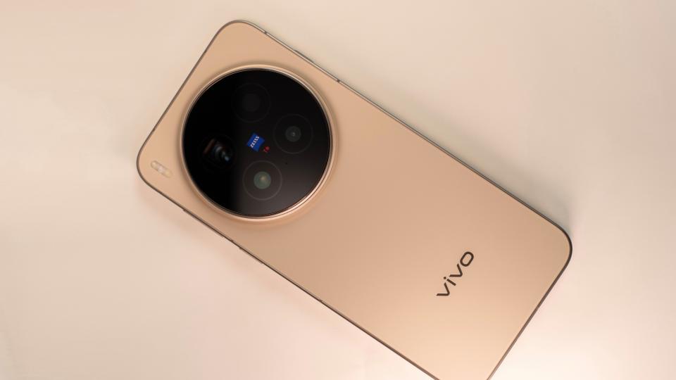 手機周報份額再次出爐：蘋果險勝華為，小米陷入苦戰！