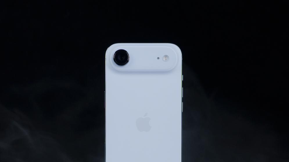 蘋果頂不住了，iPhone Air暴跌2500元，A19 Pro+鈦合金邊框