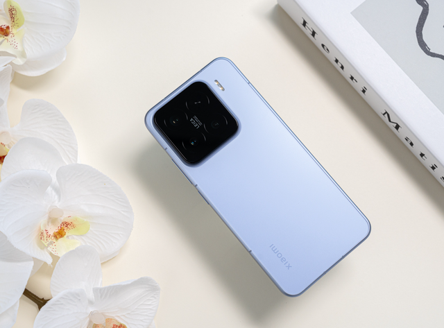 国补后3699元！骁龙8至尊版+5400mAh+徕卡三摄，这小屏旗舰更香了