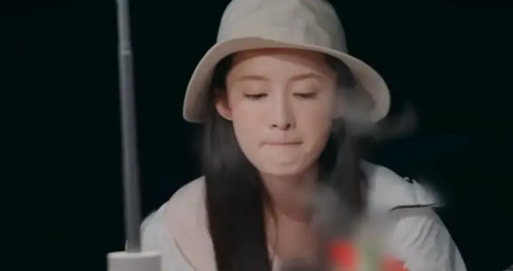 总是捧不红的李沁，这一次，恰恰用“没存在感”，走了一条上坡路