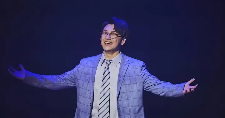TVB男星入行14年事业平平,曾转行卖菜送货,感恩女友陪伴不离不弃