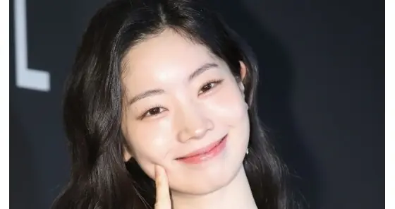 她俩接连出现健康问题，暂停活动！