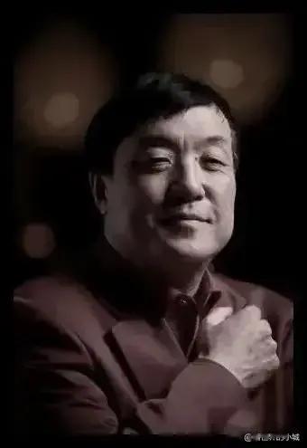 突传噩耗！他于今天7点40分去世，这部代表作家喻户晓