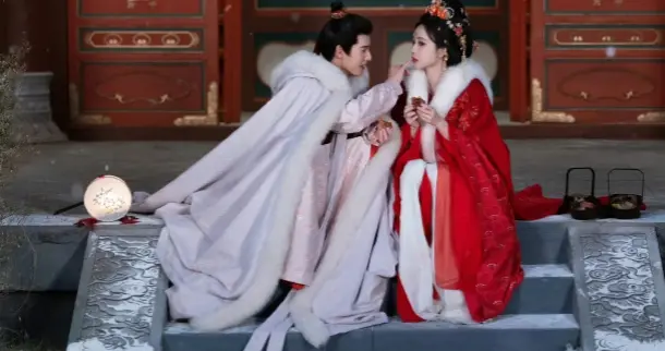 孟子义李昀锐情人节九宫格甜度拉满 网友盼动态视频