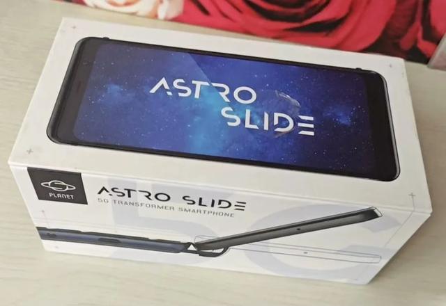 “洋垃圾”手机中的狠货，自带超大全键盘，二手贵到离谱