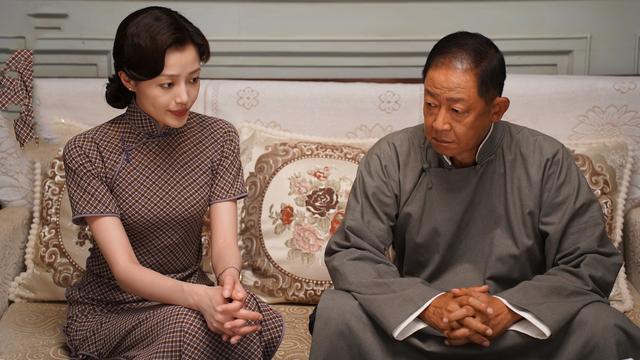 《暗夜与黎明》，一部演成了小品的反特片，王志文也救不了