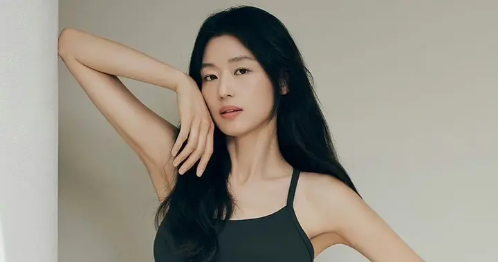 全智贤运动风格穿搭，身材好苗条的欧尼