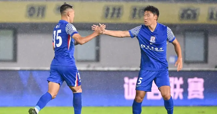 申花2-1逆转9人西海岸！剩3轮仍距榜首3分 于汉超制胜 2老将染红