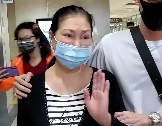 S妈所住豪宅不保，台媒曝汪小菲有权卖掉，S妈打感情牌要见玥儿