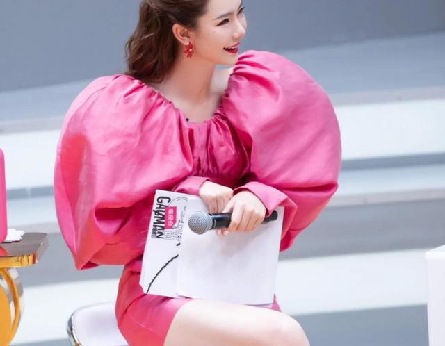 央视春晚|戚薇 参加综艺节目