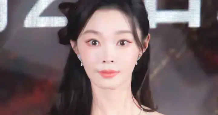 宋轶浅绿裙装，清冷气质美出新高度