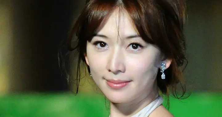 林志玲早期图，有一种仙女的温柔甜美气质，太出挑了