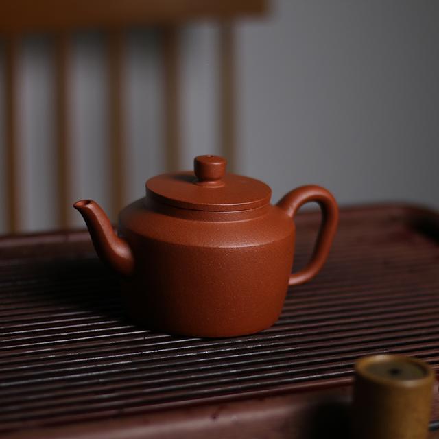 玩紫砂壶，宁缺毋滥，少而精！