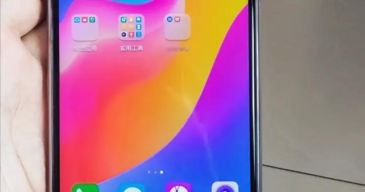 你需要的是跑分冠軍，還是一臺(tái)“不操心”的手機(jī)？