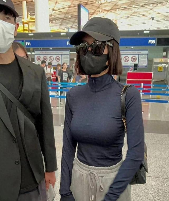 秦岚都奔5了这身段依旧太逆天，魏大勋的审美确实在线