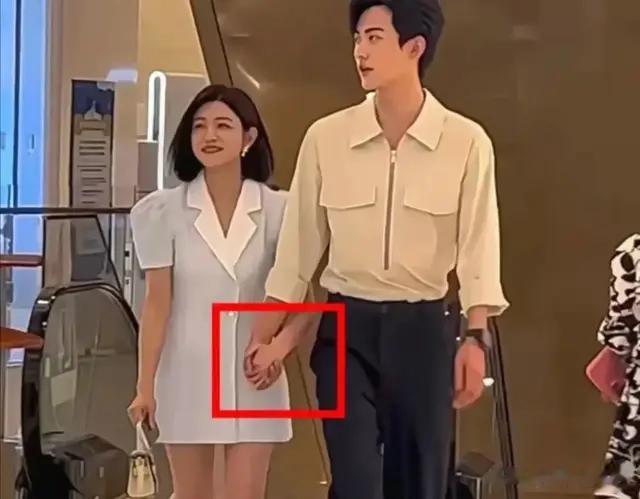 41岁陈妍希离婚后放得开 穿西装裙和小鲜肉牵手拍戏 差20岁似同龄