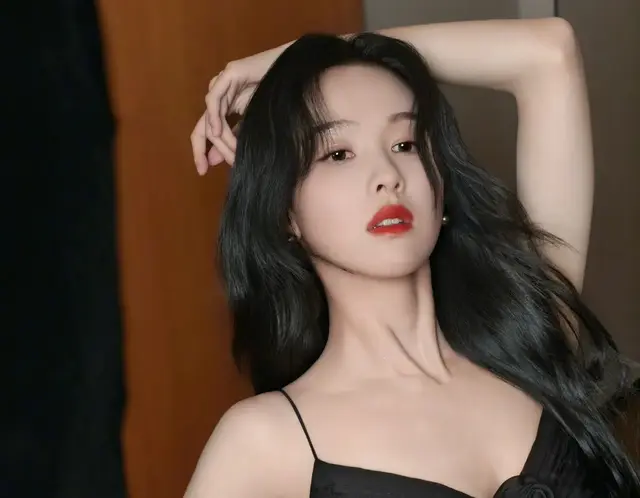 12.19娱乐瓜：王一博 肖战 许凯 曾舜晞 祝绪丹 刘诗诗 陈都灵