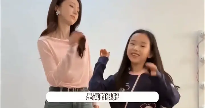 董璇担心小酒窝的青春期，怕女儿有事不告诉她，提前铺垫母...