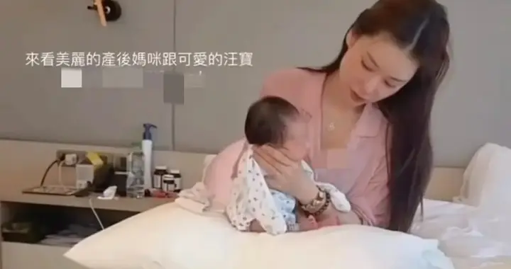 马筱梅拍嗝手法绝了，抱汪宝出镜状态拉满！侧脸撞脸姥爷全网破防