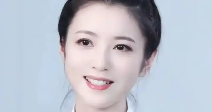 李云霄的美貌无需多言