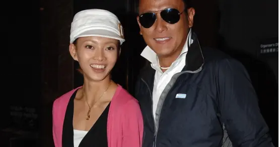 TVB前知名男星凭借女儿口碑逆转，曾遭遇离婚失业打击，曾想轻生