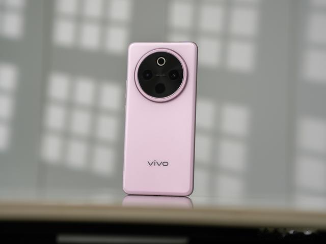 vivo Y300 Pro+搶先體驗：徹底干掉續(xù)航焦慮？