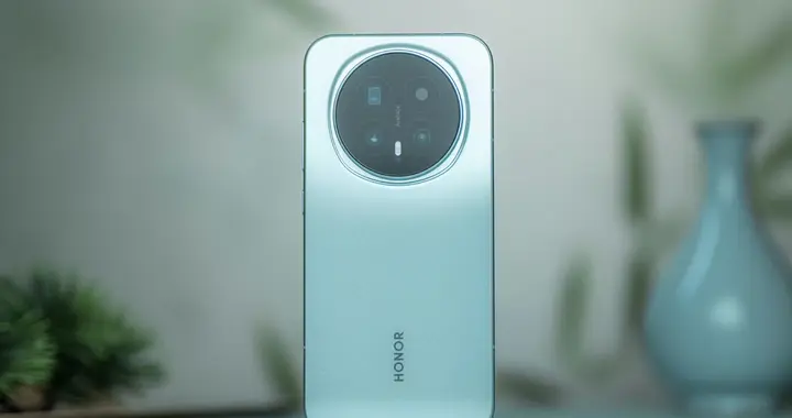 榮耀旗艦“用力過猛”！百倍變焦+IP69K防水，512GB跌至3609元
