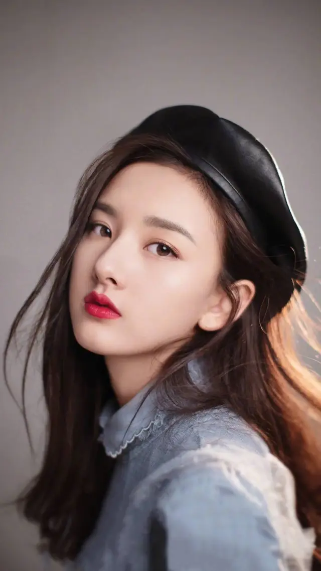 宋祖儿：港风韵味，丽人风采